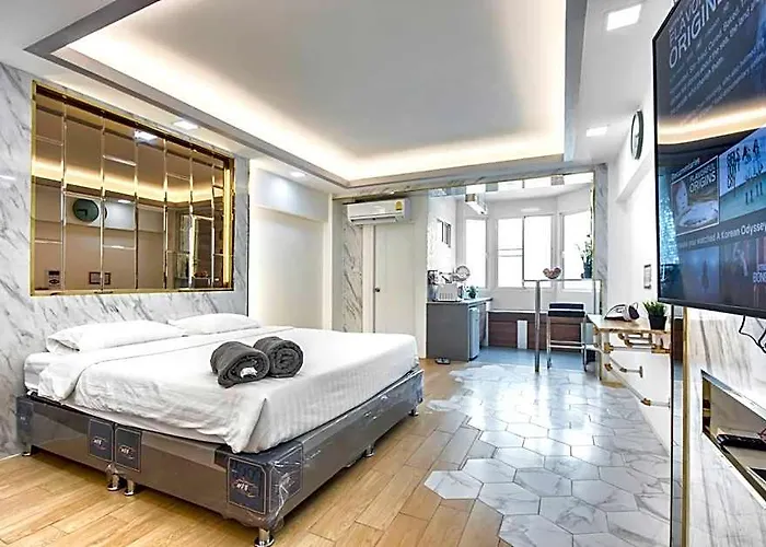 酒店 Family Hub @ Pratunam 7 - Group + Free Pickup 3*
